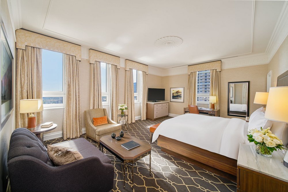 Calgary Flights and Accommodation