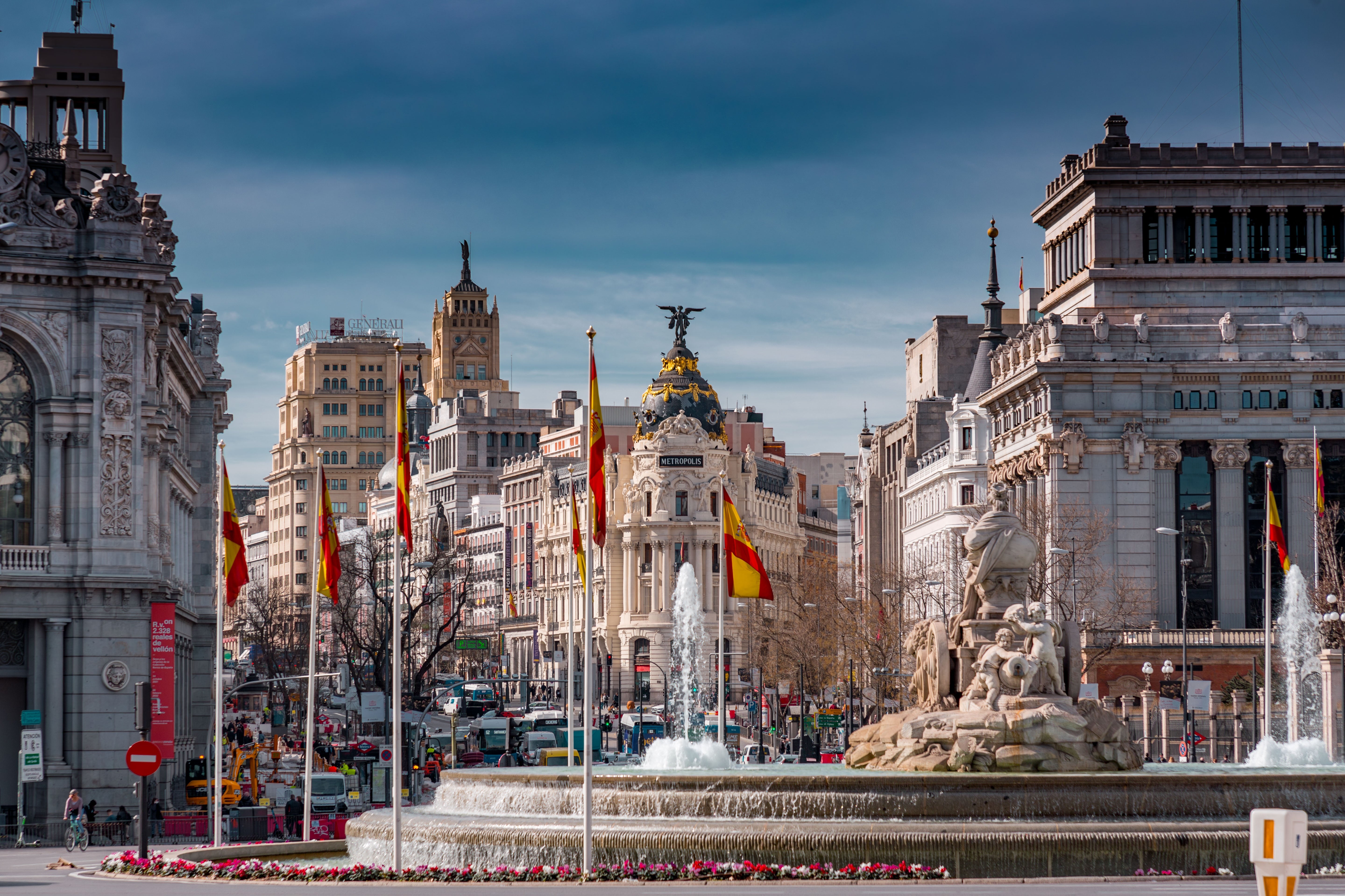 Paris and Madrid Travel Tour 553