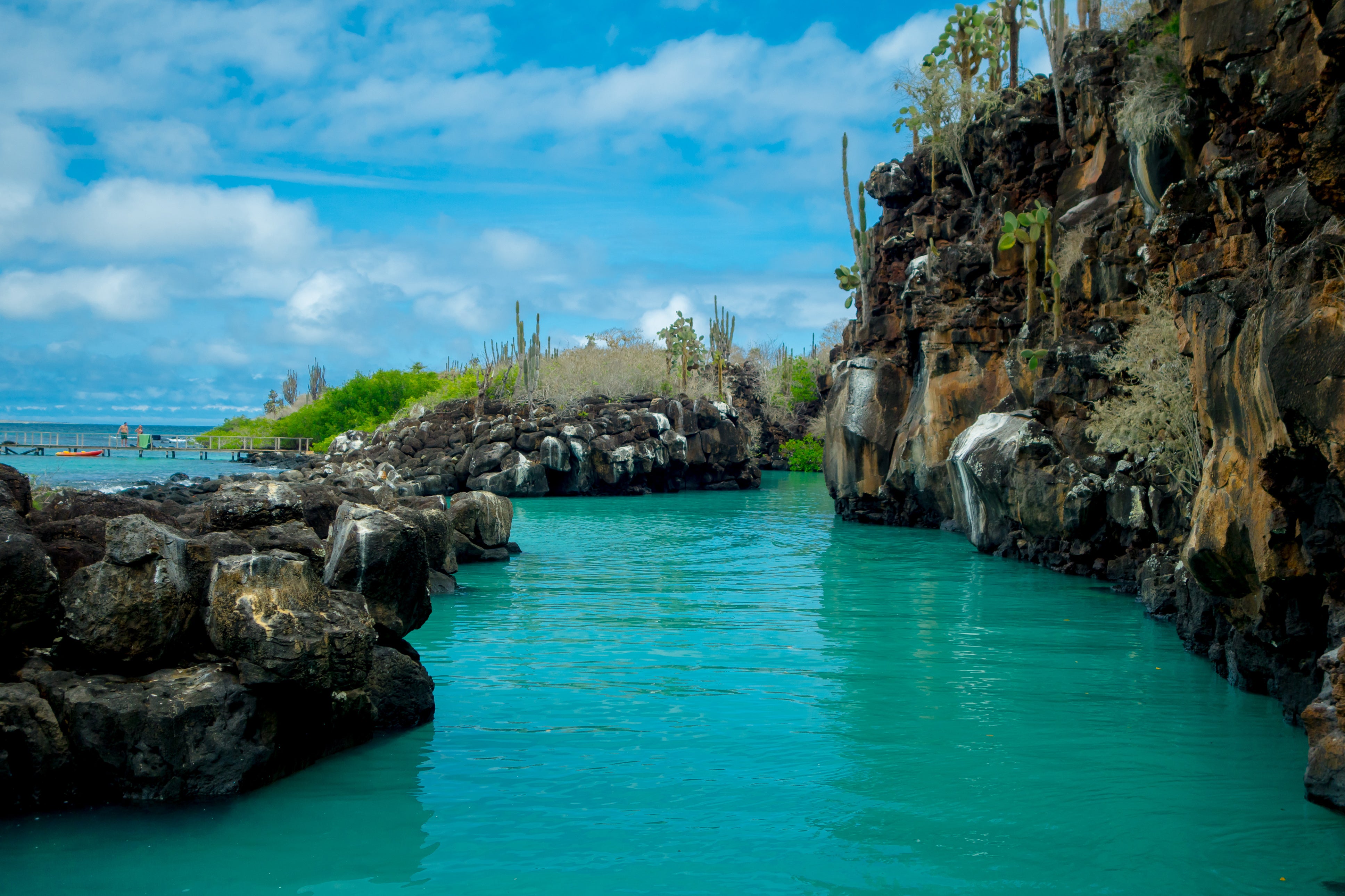 Easter Island and Galapagos Tour 615