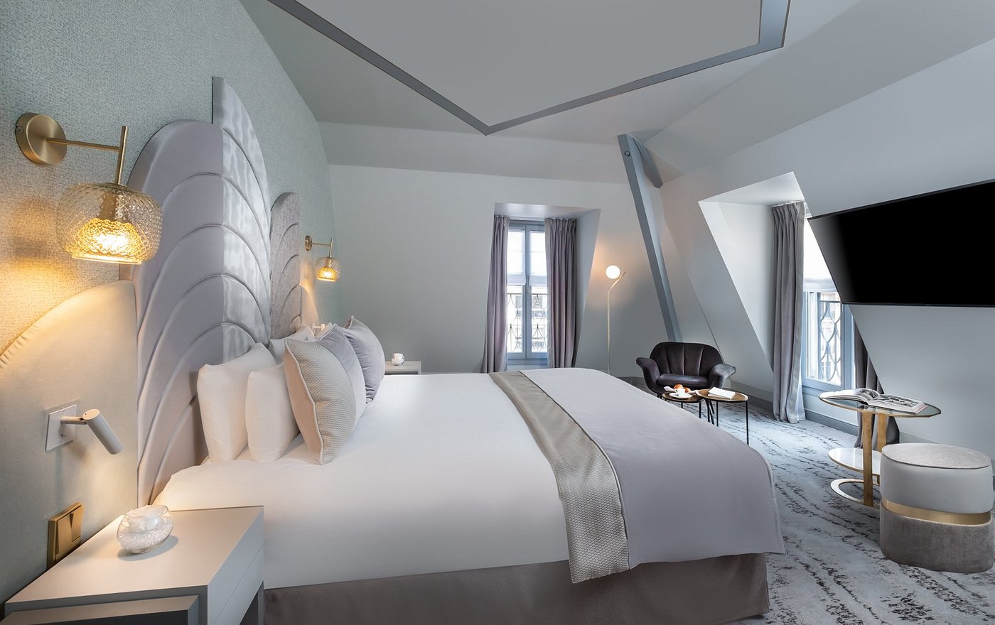 Paris and Positano Accommodation