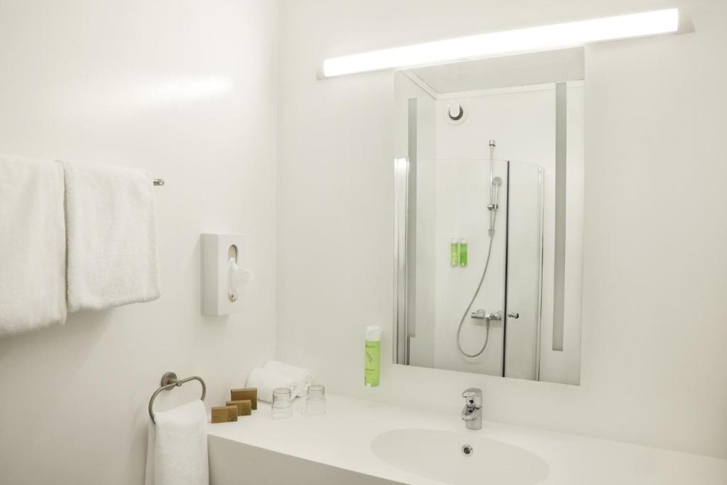 Iceland Accommodations 371