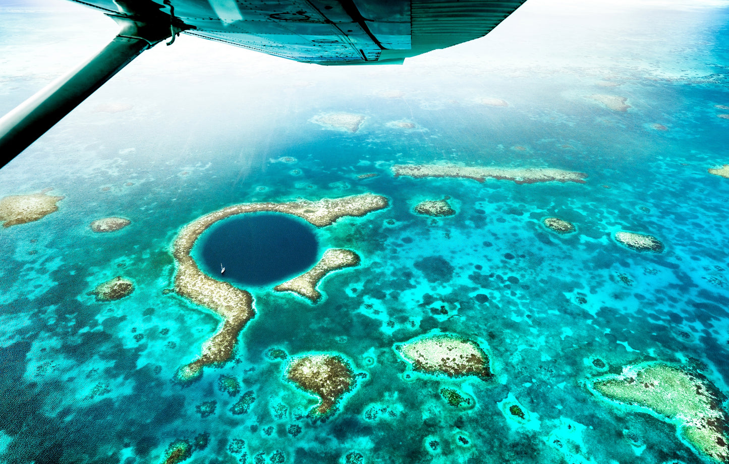 Scenic Flight over the Great Blue Hole