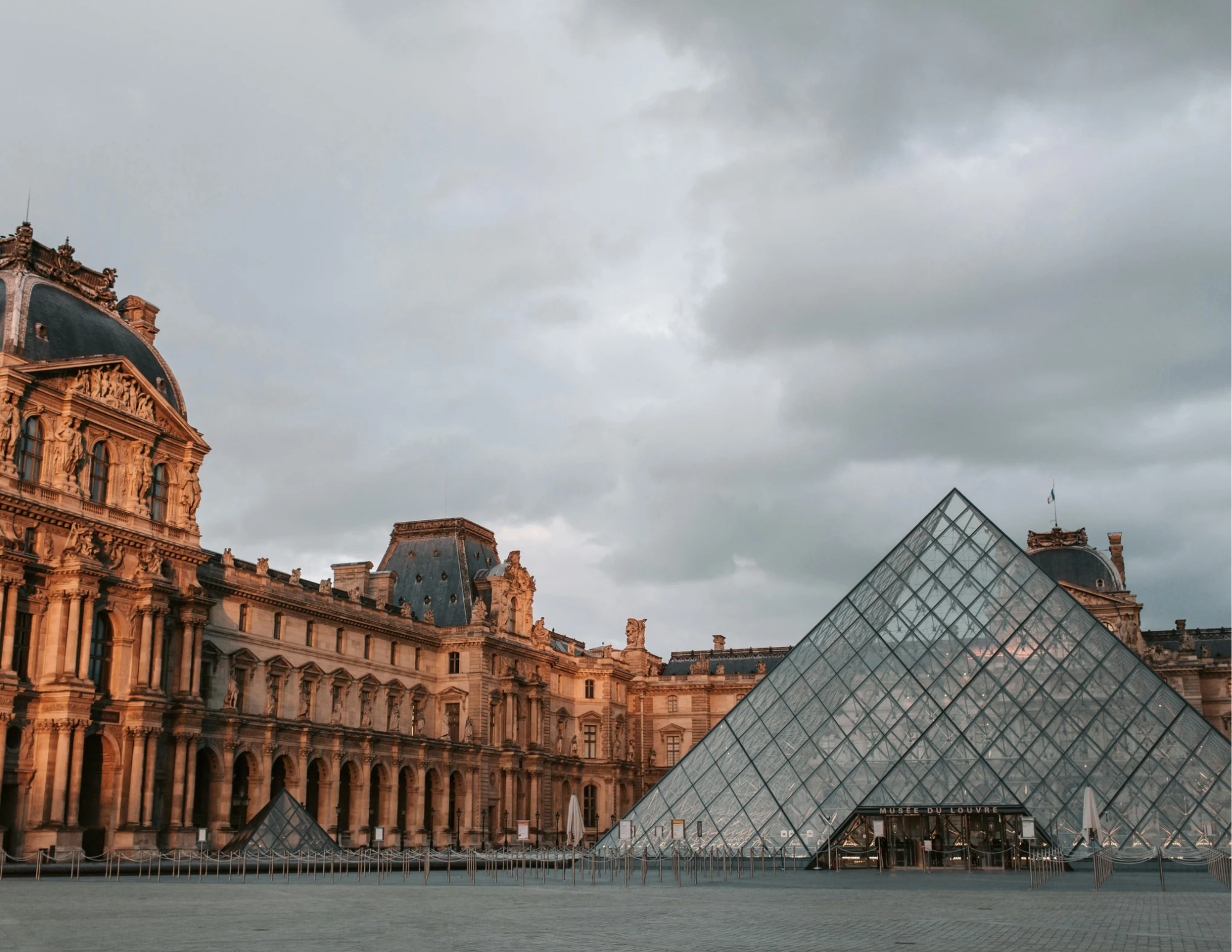 Paris Travel Tour 747