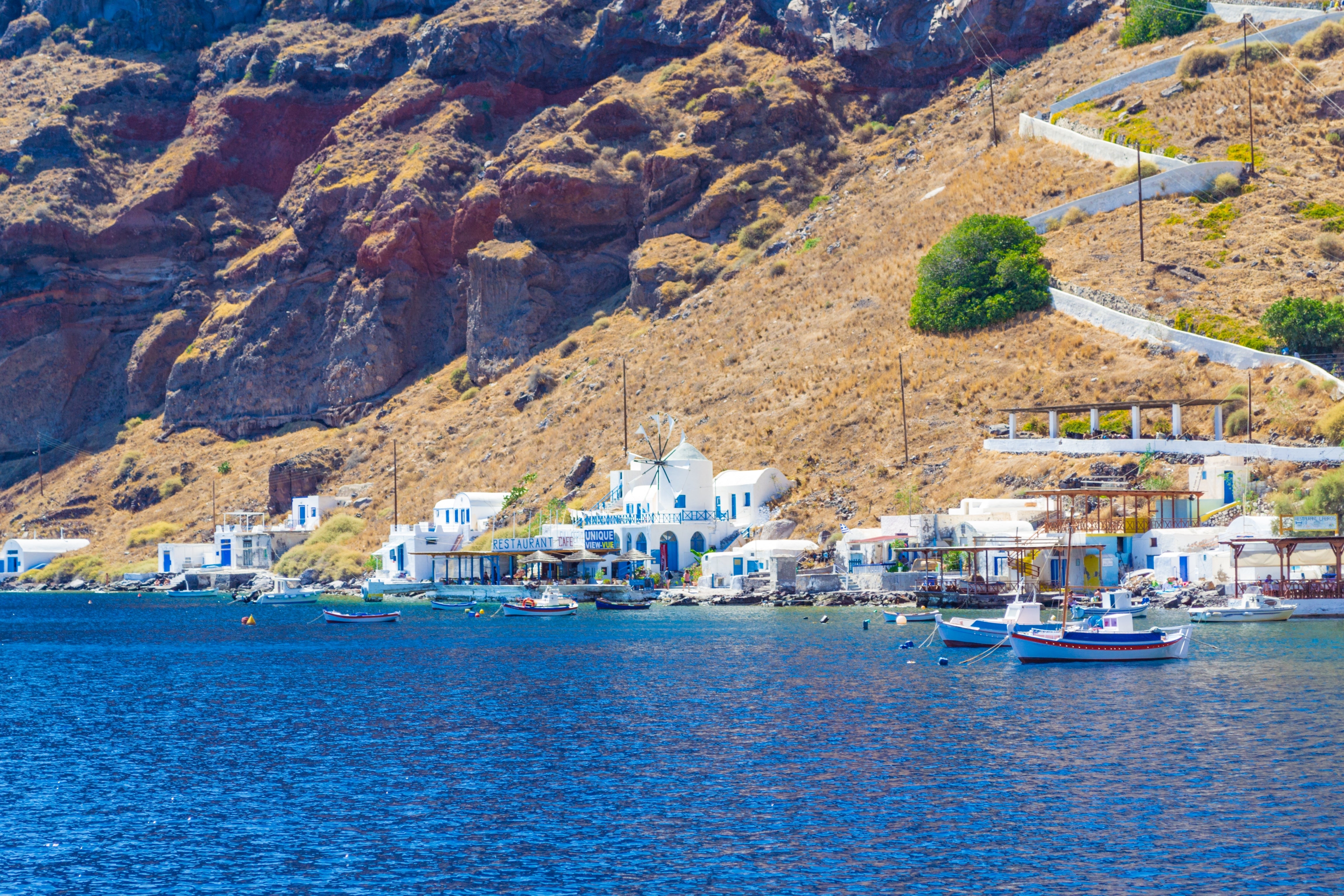 Optional Volcanic Island Sunset Dinner Cruise