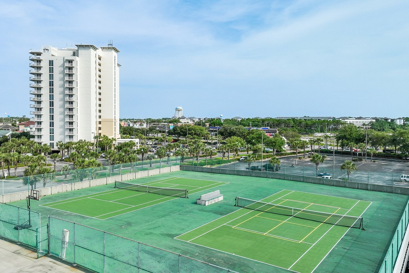 Pelican Beach Resort 491