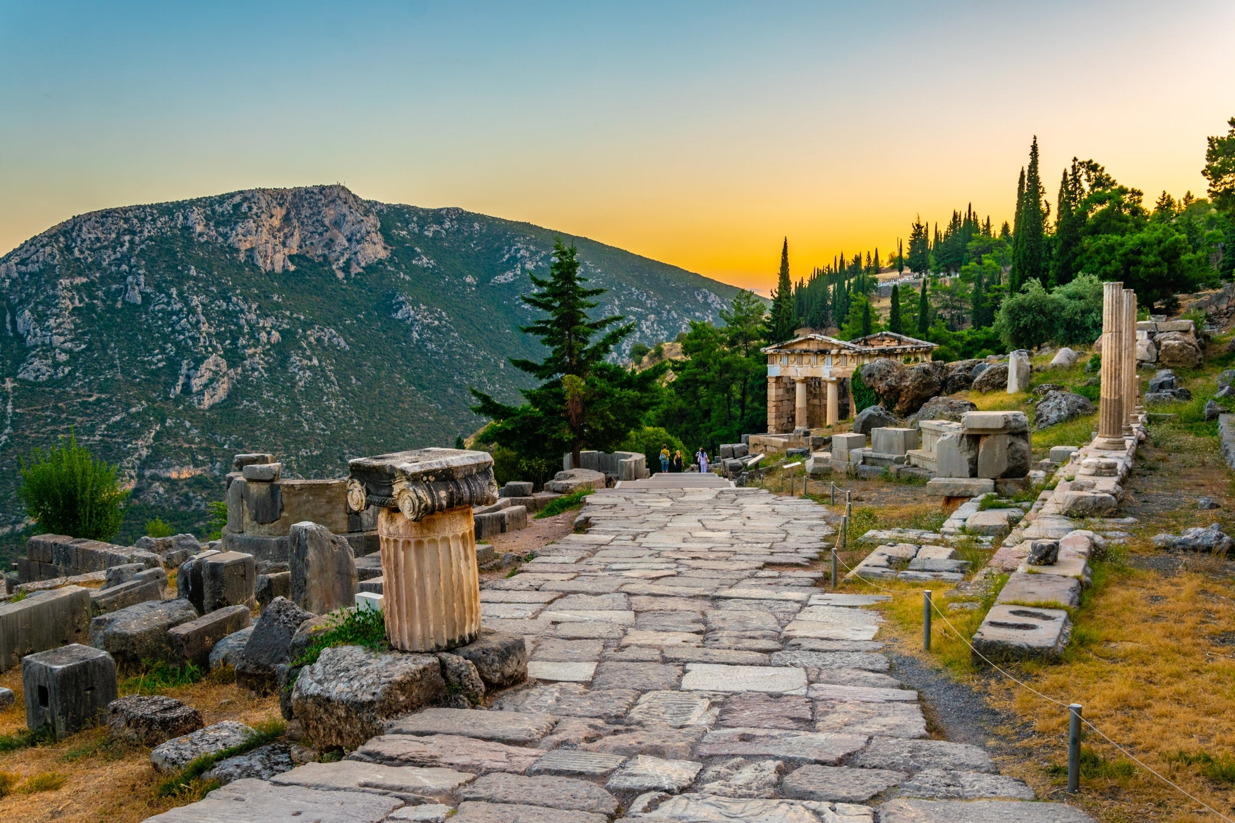 Athens, Mykonos and Santorini Tour 13